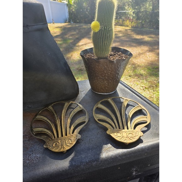 VTG World Bazaar Brass Trivets Set of 2 India Fan Shell Art Deco Boho7x7.5" - Picture 2 of 10